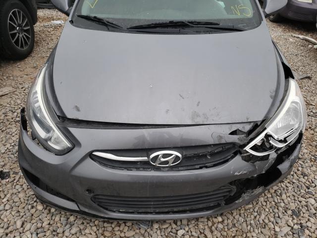 Photo 6 VIN: KMHCT5AE2HU306340 - HYUNDAI ACCENT SE 