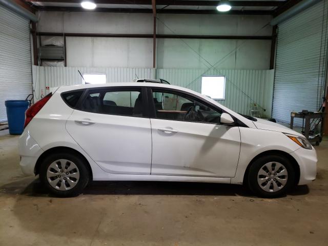 Photo 8 VIN: KMHCT5AE2HU313059 - HYUNDAI ACCENT SE 