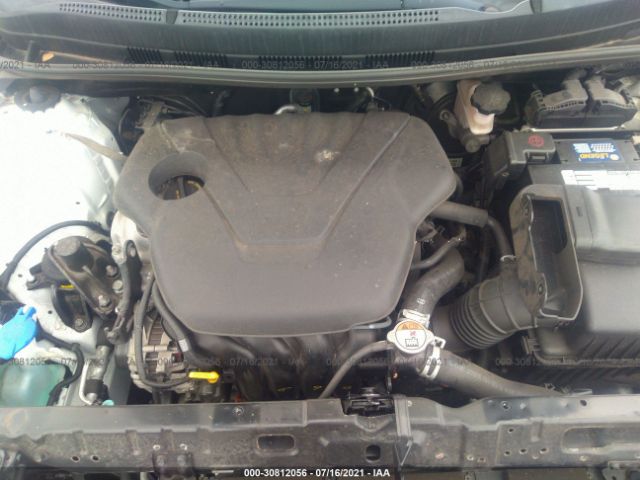 Photo 9 VIN: KMHCT5AE2HU349690 - HYUNDAI ACCENT 