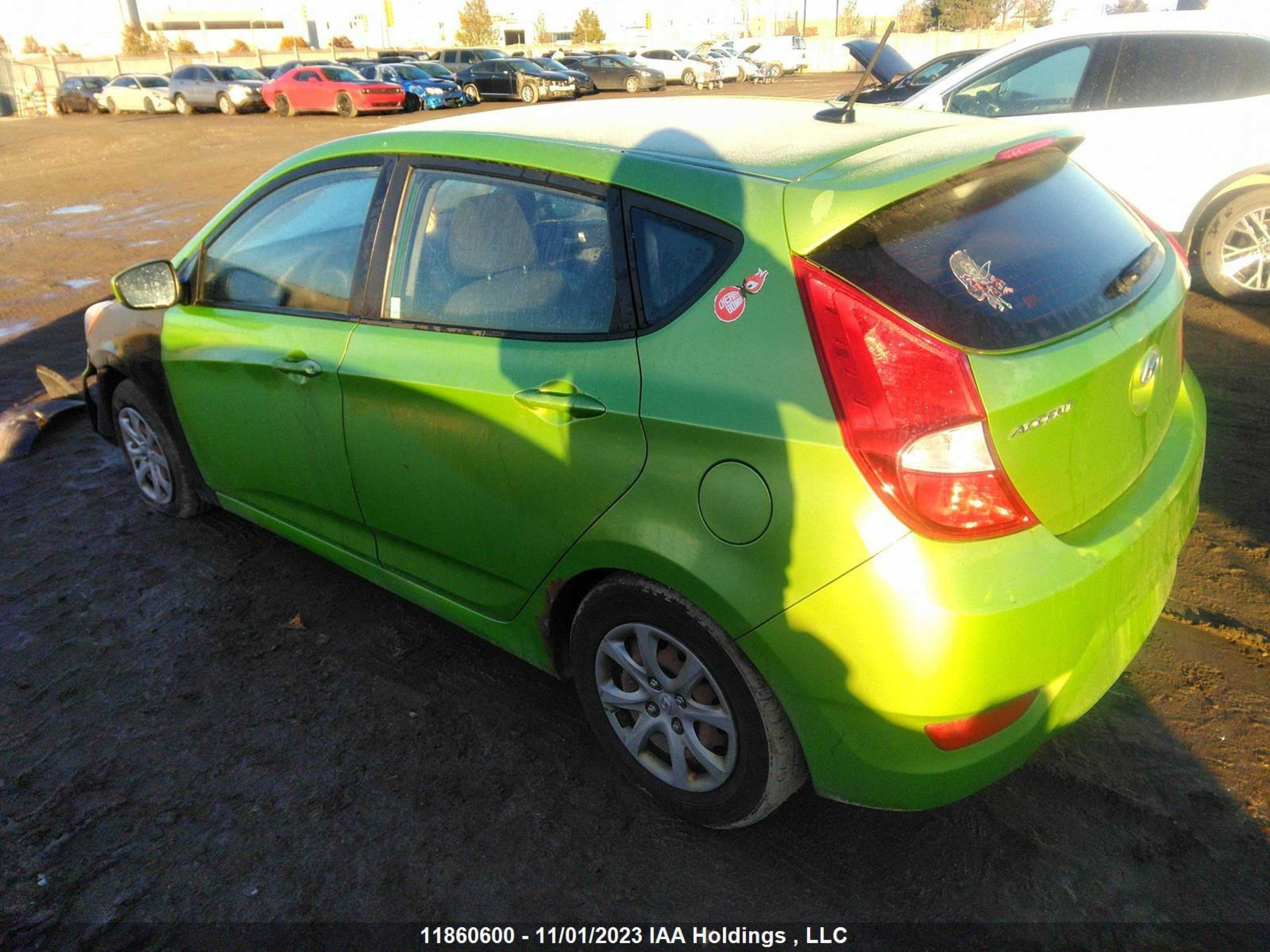 Photo 2 VIN: KMHCT5AE3CU000868 - HYUNDAI ACCENT 