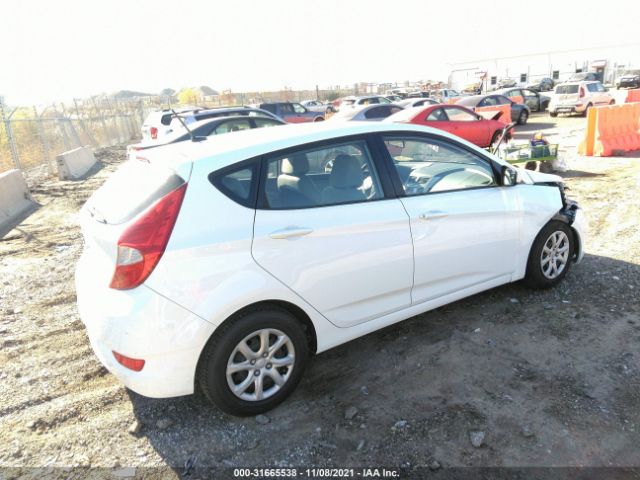 Photo 3 VIN: KMHCT5AE3CU039606 - HYUNDAI ACCENT 