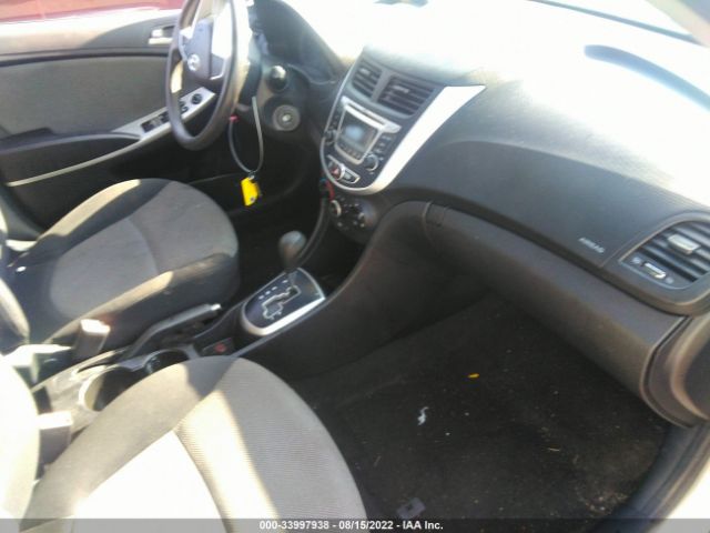 Photo 4 VIN: KMHCT5AE3CU058740 - HYUNDAI ACCENT 