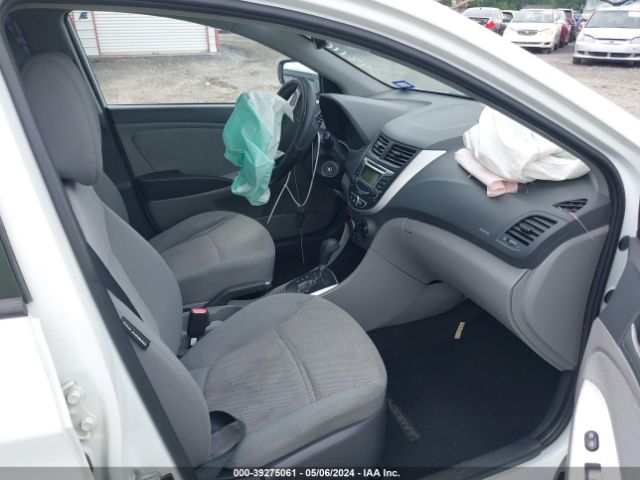 Photo 4 VIN: KMHCT5AE3DU098110 - HYUNDAI ACCENT 