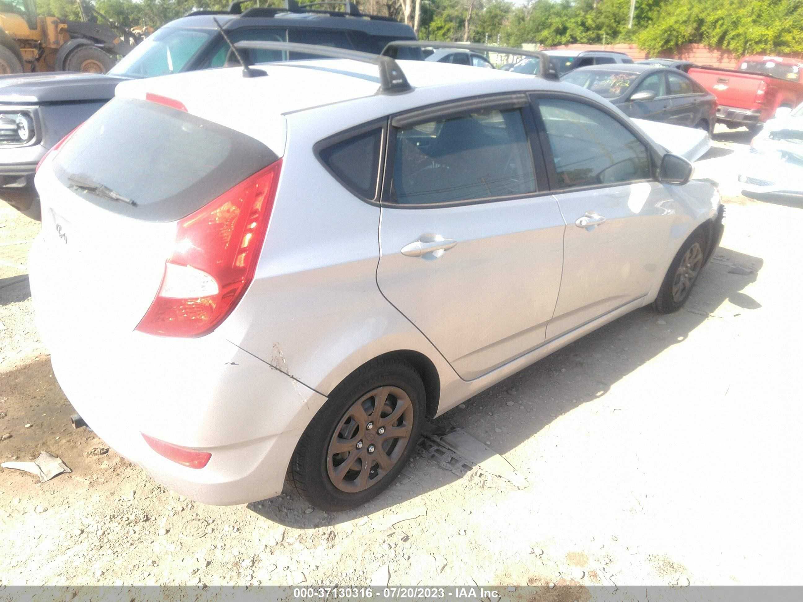 Photo 4 VIN: KMHCT5AE3EU189265 - HYUNDAI ACCENT 