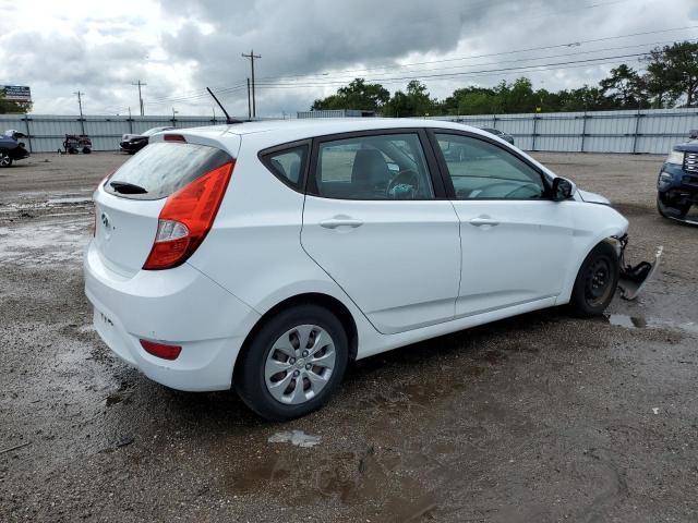 Photo 2 VIN: KMHCT5AE3HU307559 - HYUNDAI ACCENT SE 