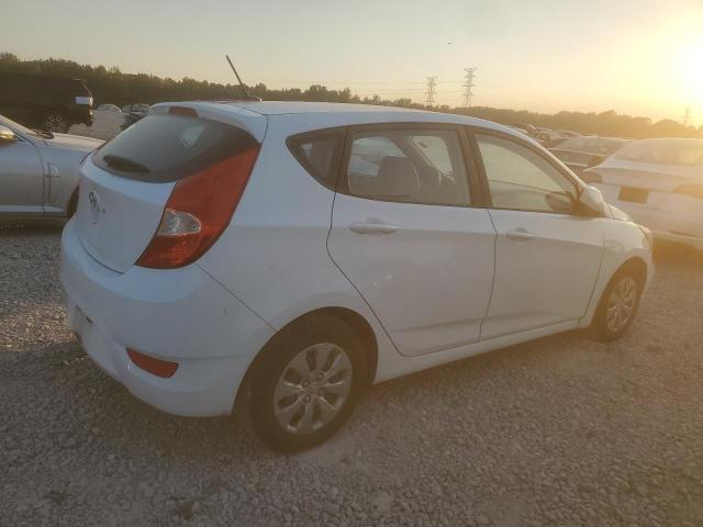 Photo 2 VIN: KMHCT5AE3HU325561 - HYUNDAI ACCENT SE 