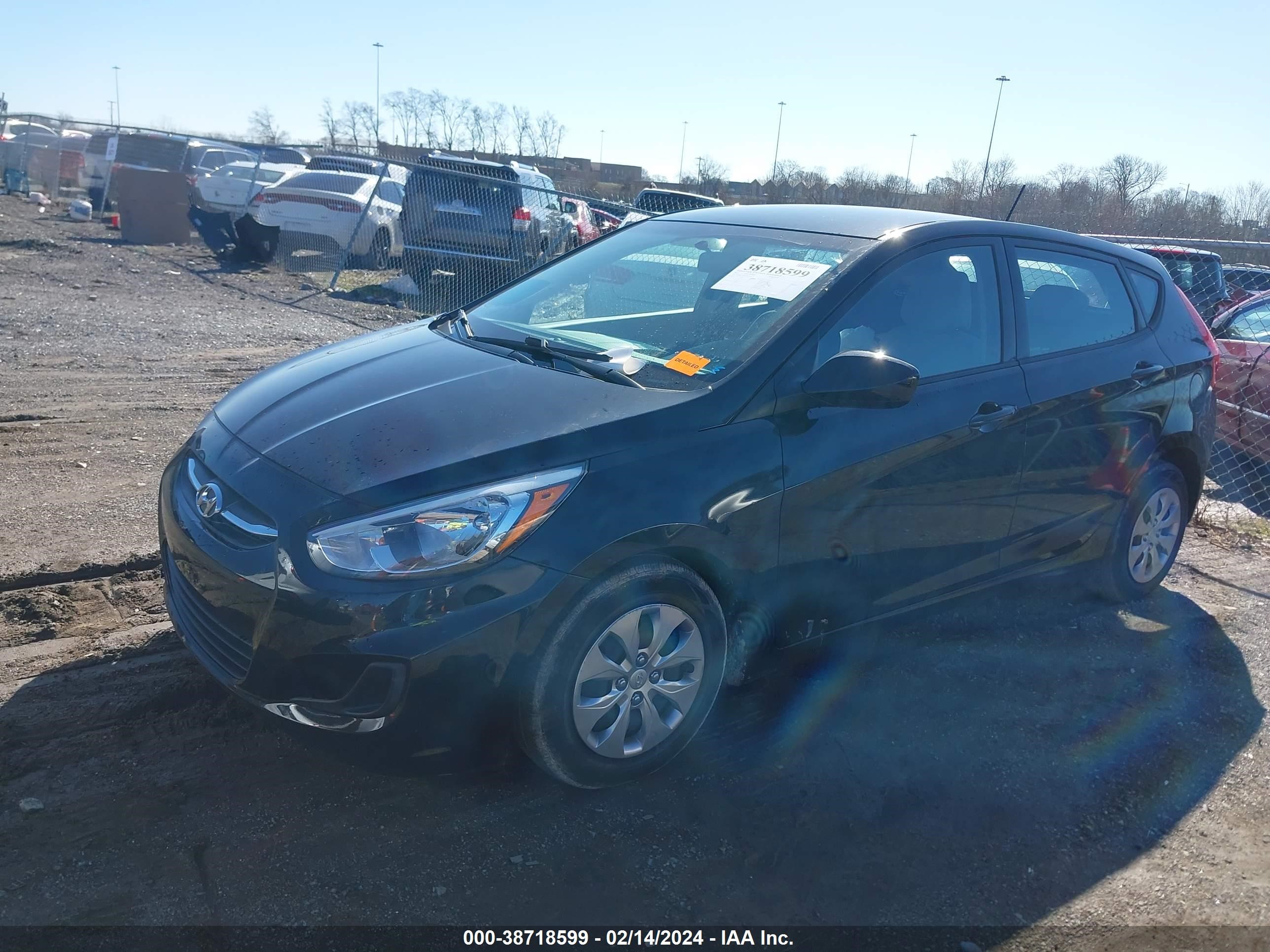 Photo 1 VIN: KMHCT5AE3HU355319 - HYUNDAI ACCENT 