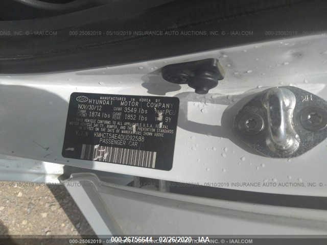 Photo 8 VIN: KMHCT5AE4DU092588 - HYUNDAI ACCENT 