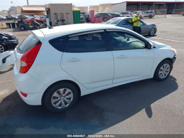 Photo 3 VIN: KMHCT5AE4FU215860 - HYUNDAI ACCENT 