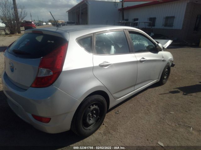 Photo 3 VIN: KMHCT5AE4HU343390 - HYUNDAI ACCENT 