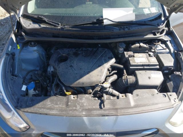 Photo 9 VIN: KMHCT5AE4HU356236 - HYUNDAI ACCENT 