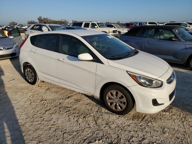 Photo 3 VIN: KMHCT5AE5HU310382 - HYUNDAI ACCENT SE 