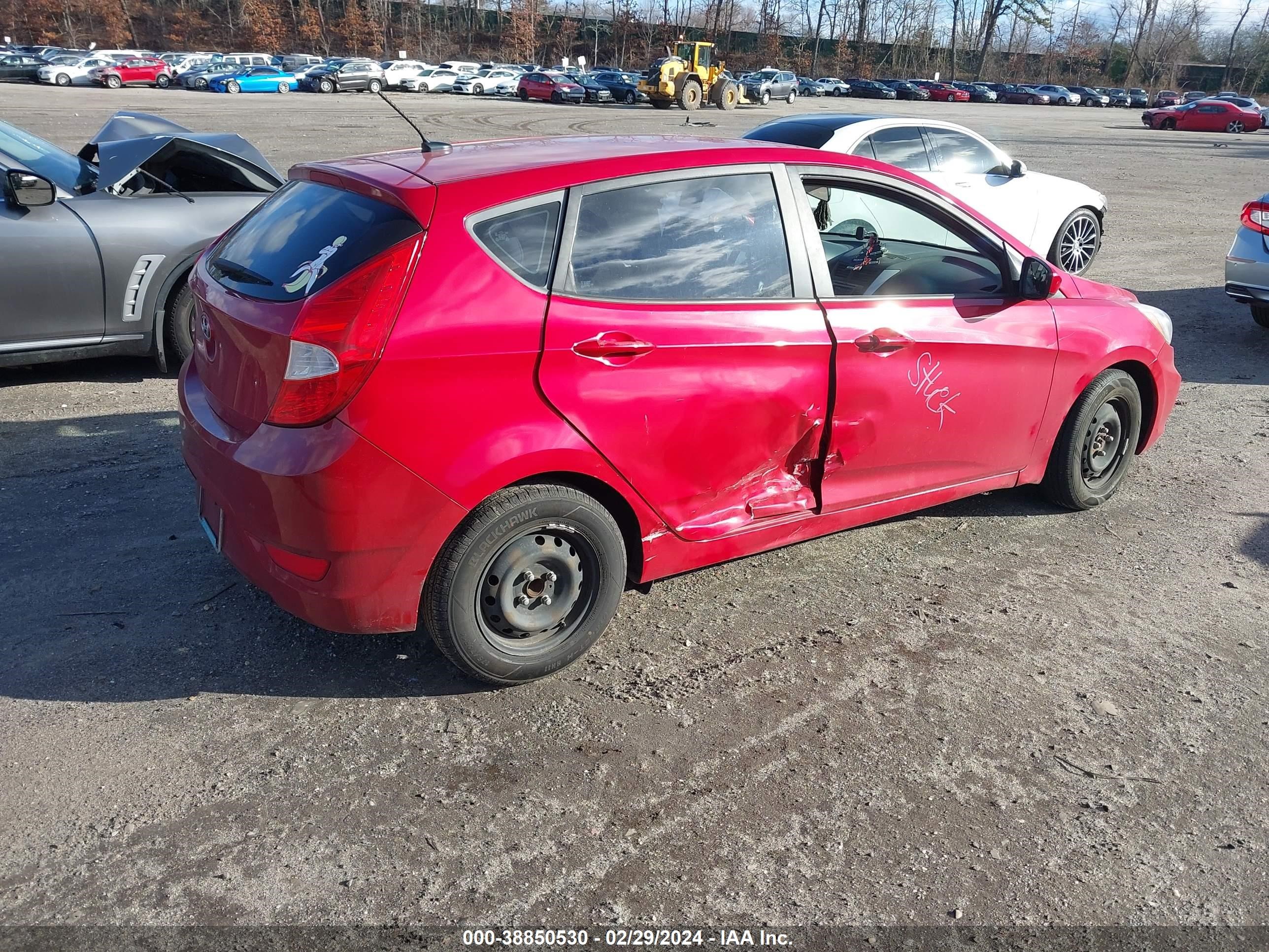 Photo 3 VIN: KMHCT5AE5HU335170 - HYUNDAI ACCENT 