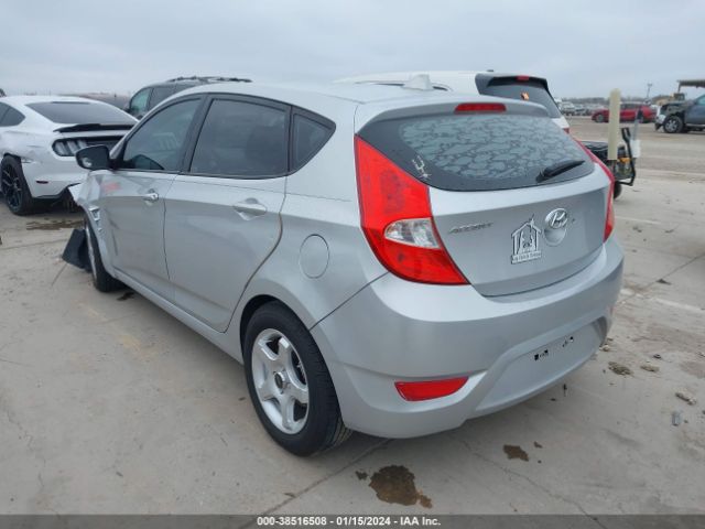 Photo 2 VIN: KMHCT5AE6CU011900 - HYUNDAI ACCENT 