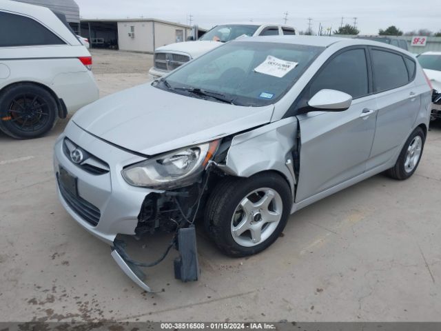 Photo 5 VIN: KMHCT5AE6CU011900 - HYUNDAI ACCENT 