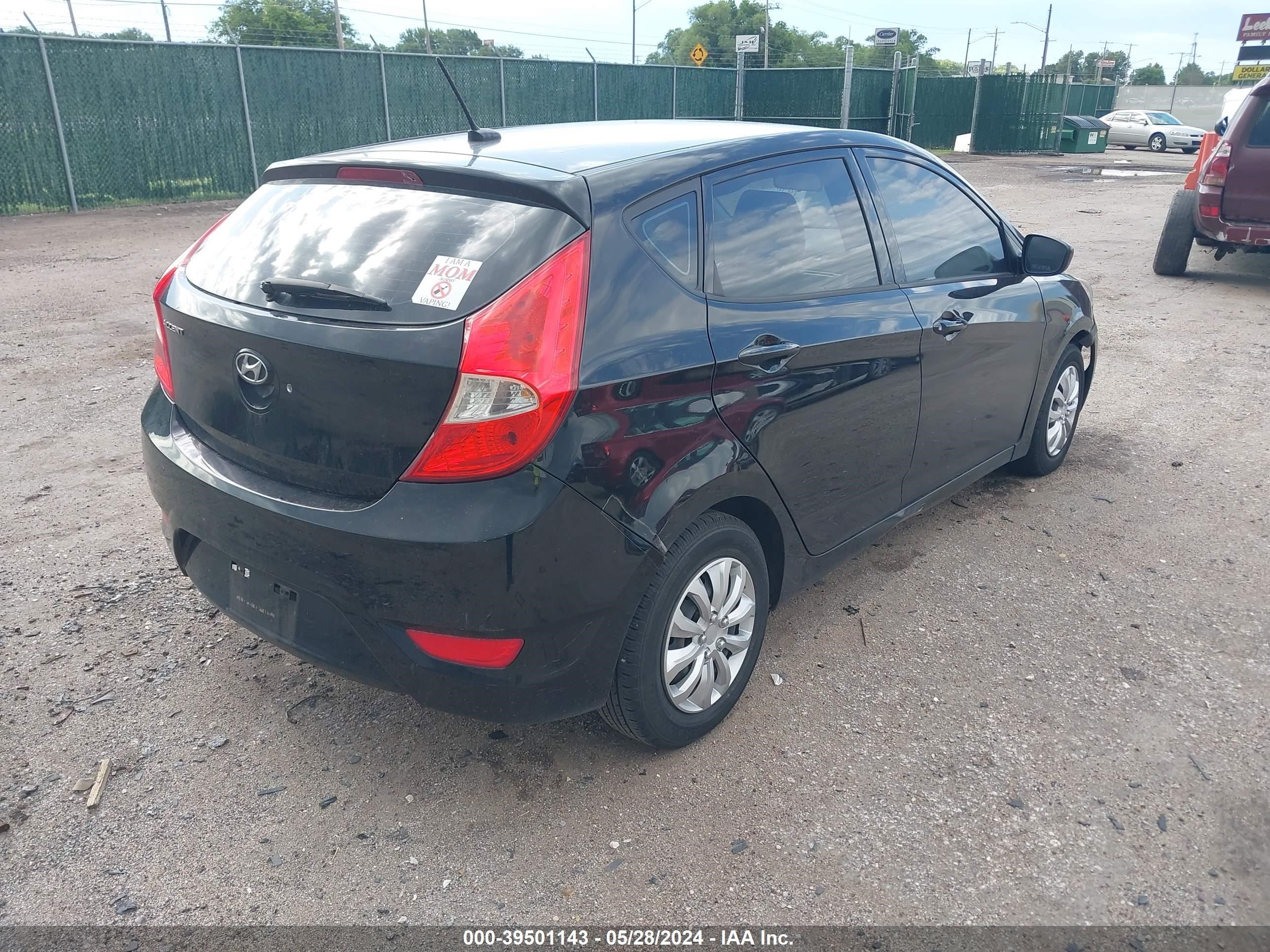 Photo 3 VIN: KMHCT5AE6DU062802 - HYUNDAI ACCENT 