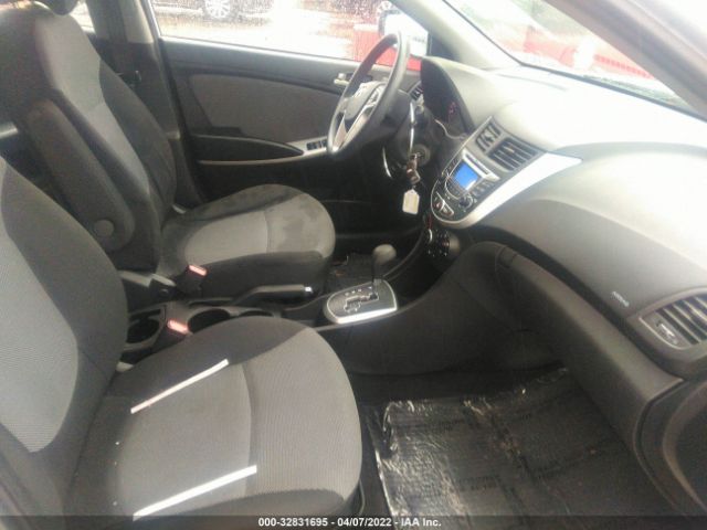 Photo 4 VIN: KMHCT5AE6DU102800 - HYUNDAI ACCENT 