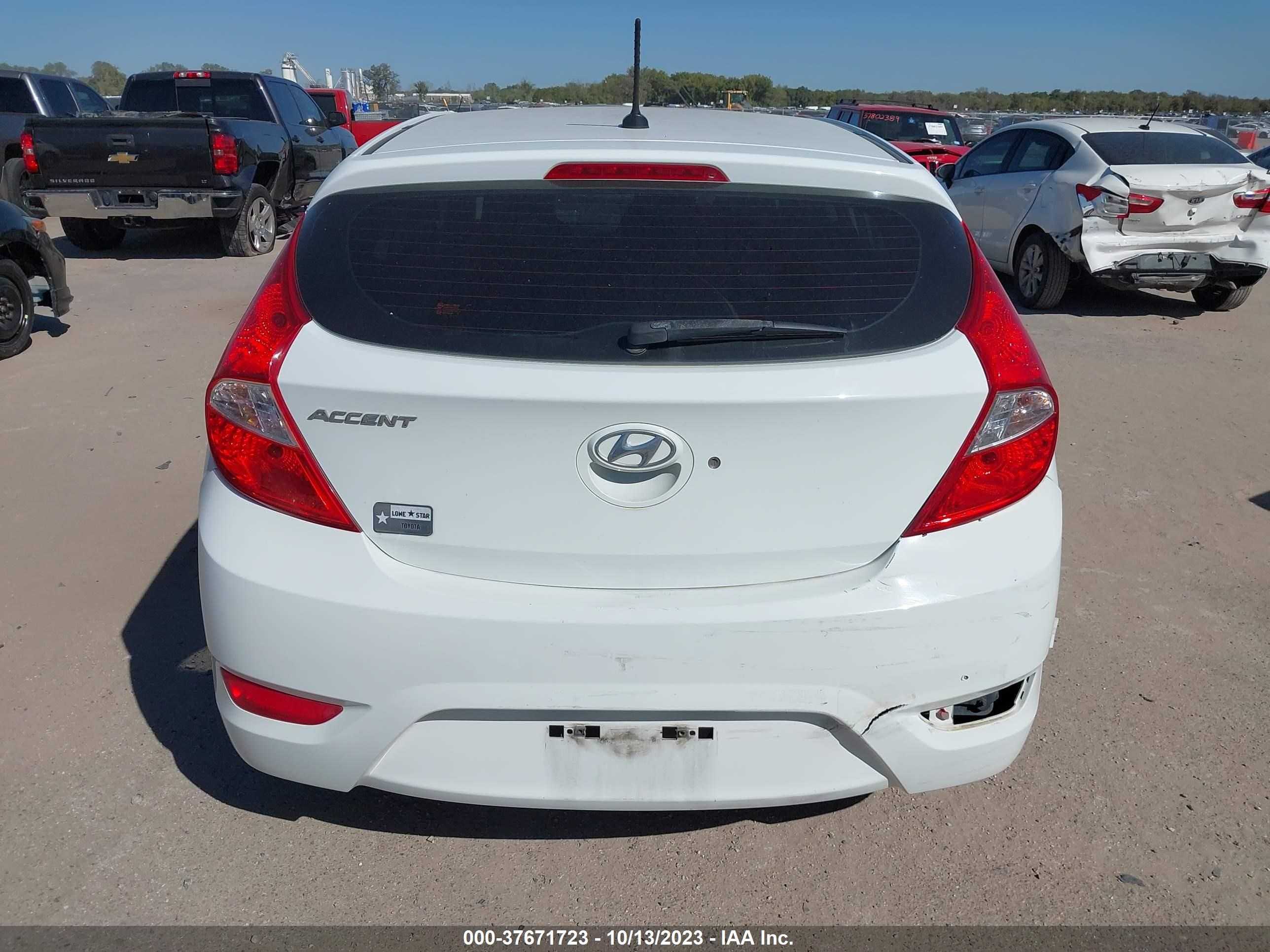 Photo 15 VIN: KMHCT5AE6DU120925 - HYUNDAI ACCENT 