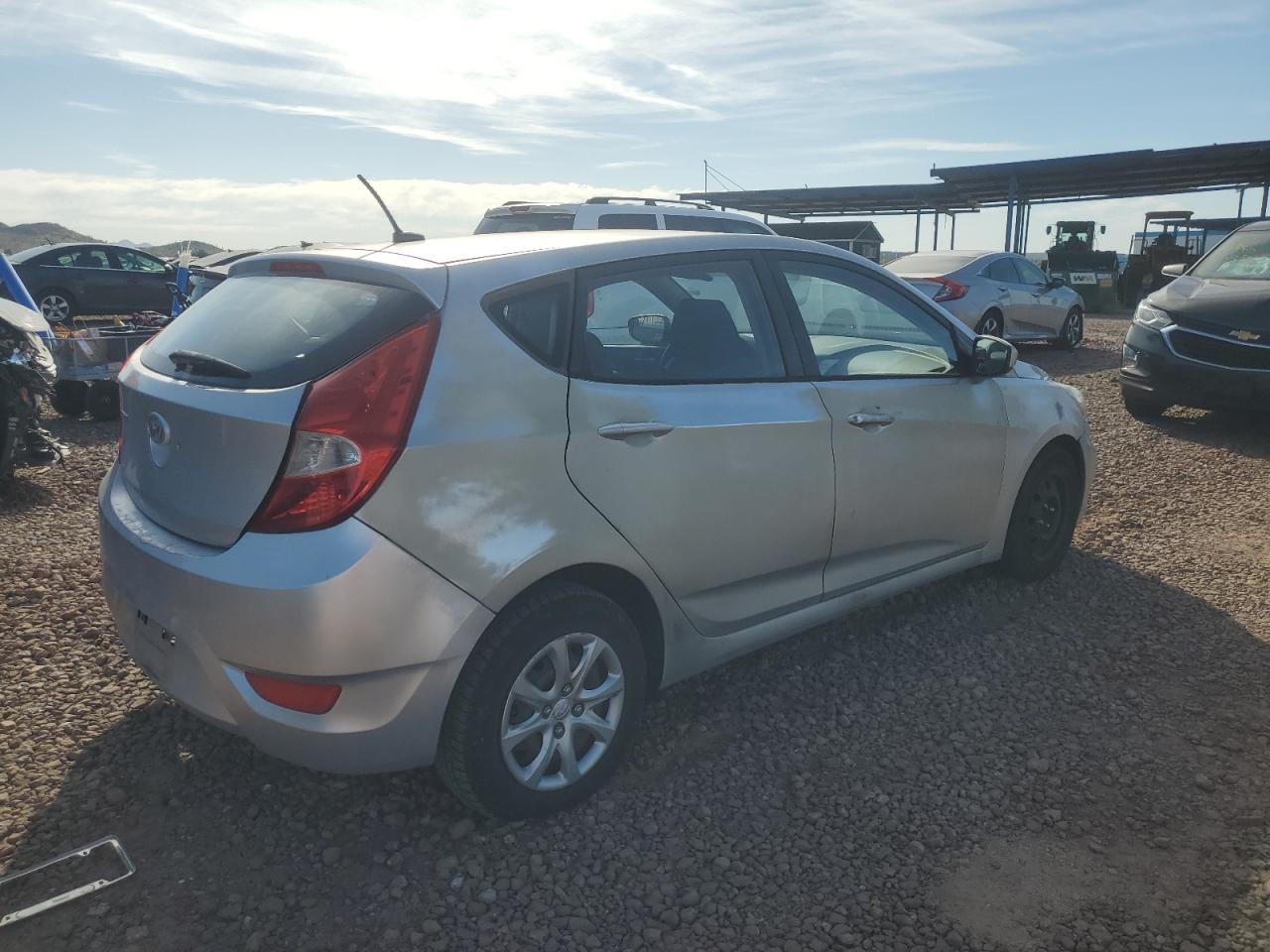 Photo 2 VIN: KMHCT5AE6EU145194 - HYUNDAI ACCENT 