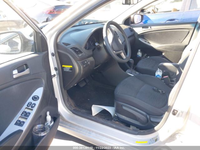 Photo 4 VIN: KMHCT5AE6GU284910 - HYUNDAI ACCENT 