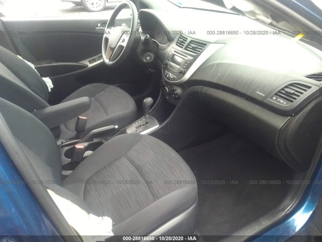 Photo 4 VIN: KMHCT5AE6GU288102 - HYUNDAI ACCENT 