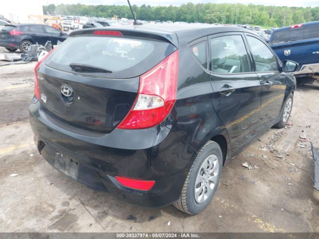 Photo 3 VIN: KMHCT5AE6HU318958 - HYUNDAI ACCENT 