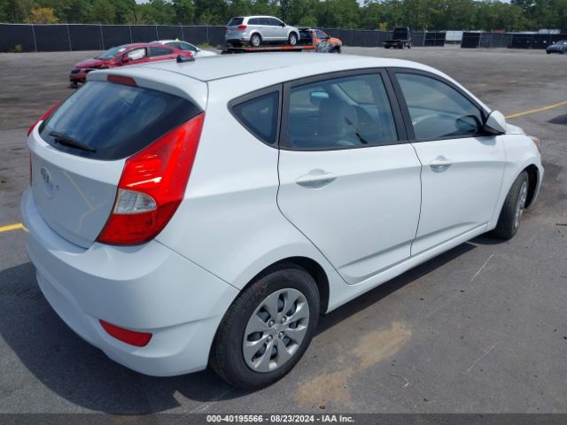 Photo 3 VIN: KMHCT5AE6HU356934 - HYUNDAI ACCENT 