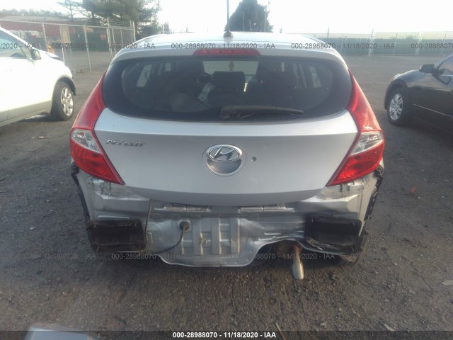 Photo 5 VIN: KMHCT5AE7DU082475 - HYUNDAI ACCENT 