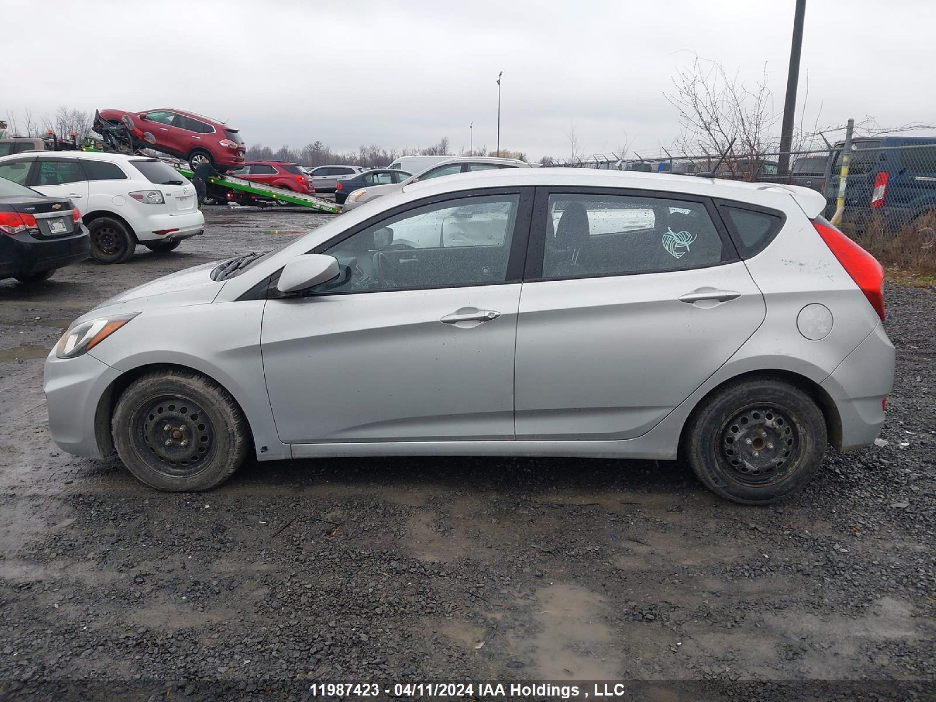 Photo 13 VIN: KMHCT5AE7DU110128 - HYUNDAI ACCENT 