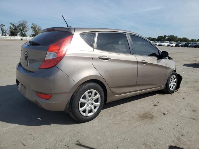 Photo 2 VIN: KMHCT5AE7DU110694 - HYUNDAI ACCENT 