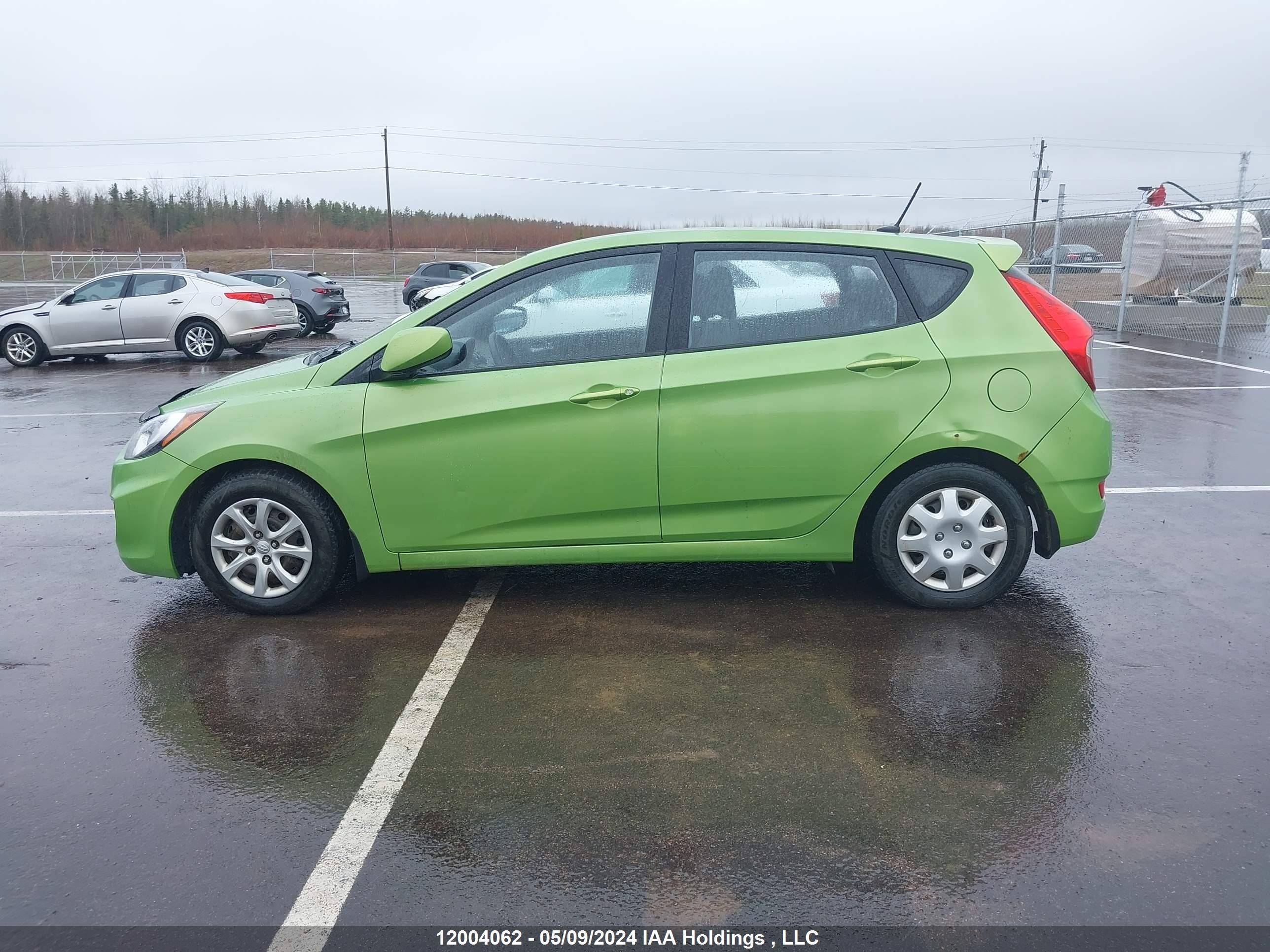 Photo 13 VIN: KMHCT5AE7EU144801 - HYUNDAI ACCENT 