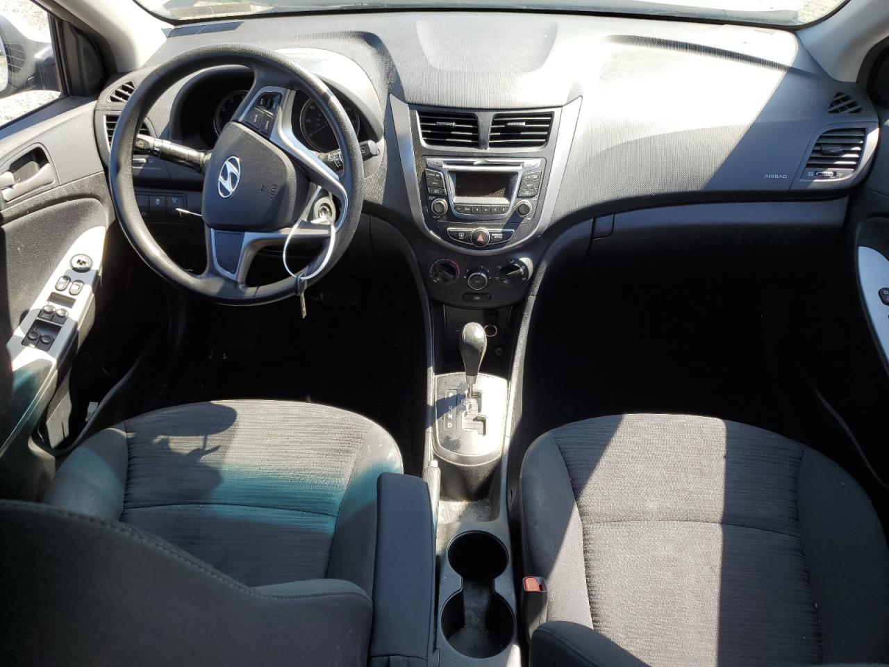 Photo 7 VIN: KMHCT5AE7FU230028 - HYUNDAI ACCENT 