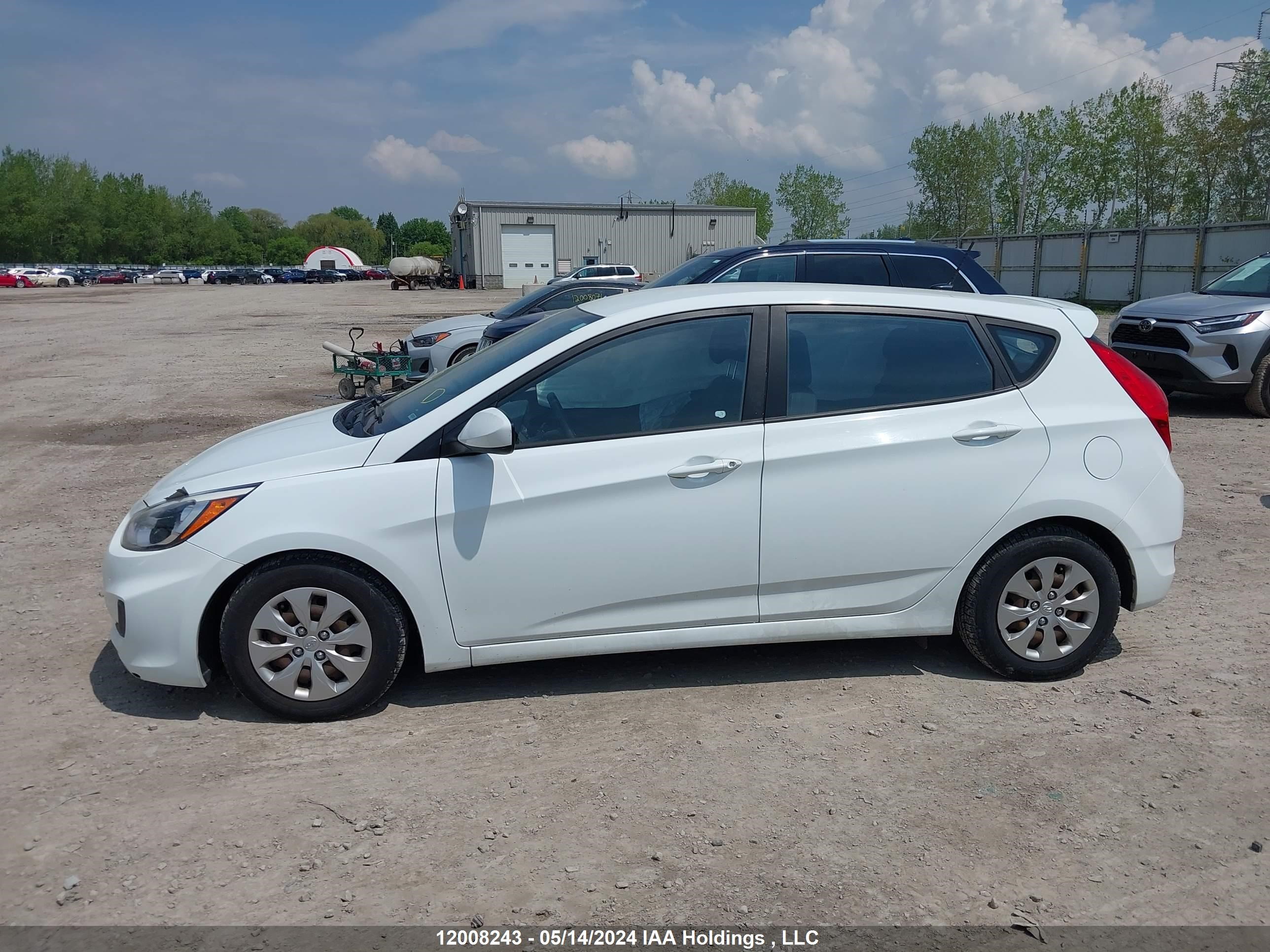 Photo 13 VIN: KMHCT5AE7GU259823 - HYUNDAI ACCENT 