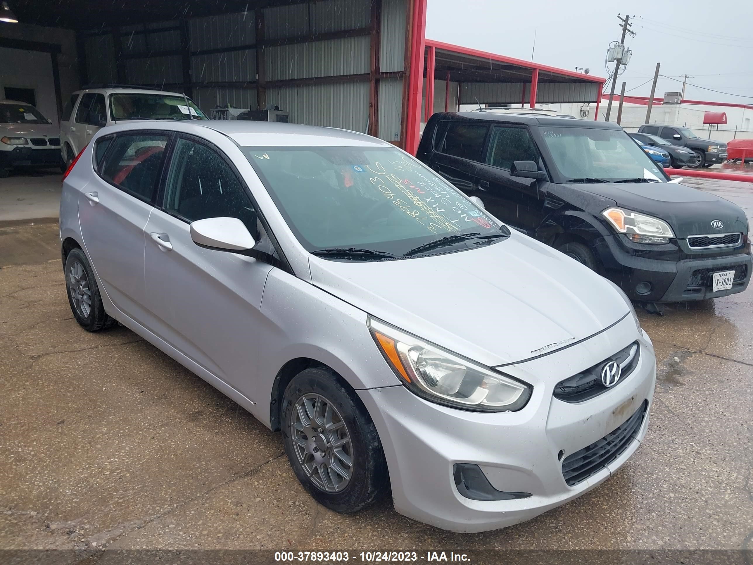 Photo 0 VIN: KMHCT5AE7GU262253 - HYUNDAI ACCENT 