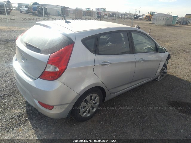 Photo 3 VIN: KMHCT5AE7GU289811 - HYUNDAI ACCENT 