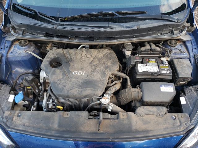 Photo 6 VIN: KMHCT5AE7HU316880 - HYUNDAI ACCENT SE 