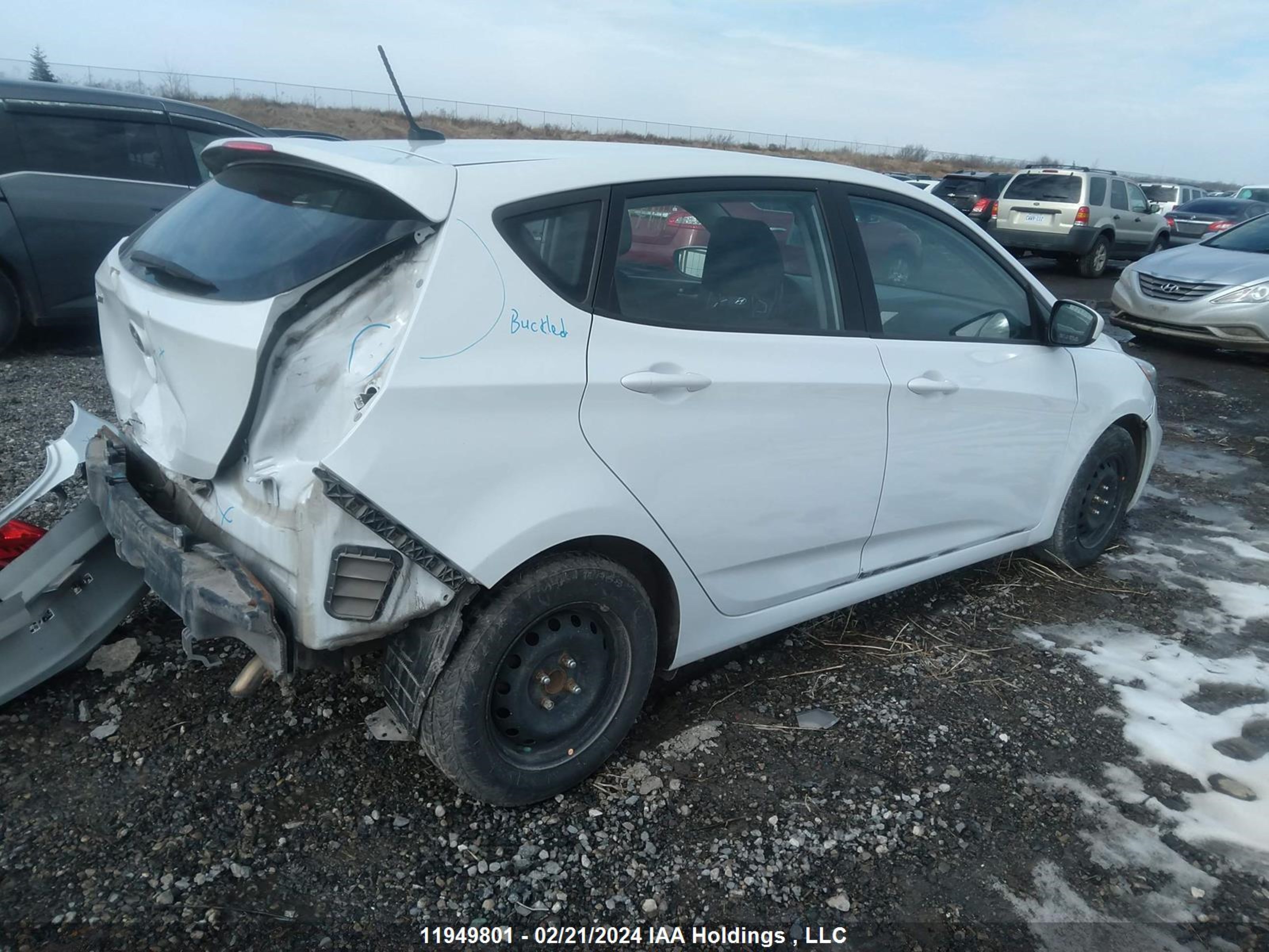 Photo 3 VIN: KMHCT5AE7HU361320 - HYUNDAI ACCENT 