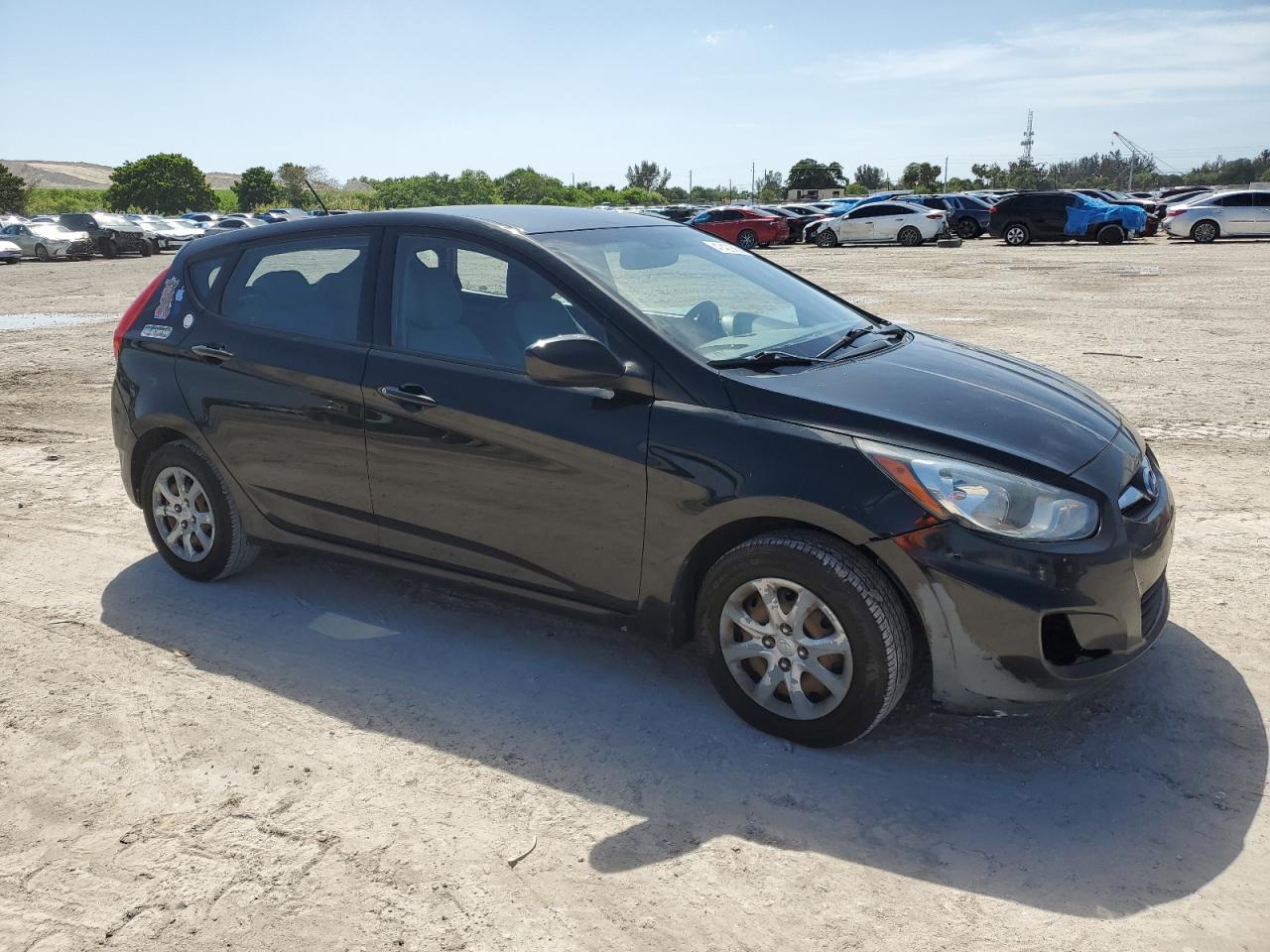 Photo 3 VIN: KMHCT5AE9DU085958 - HYUNDAI ACCENT 