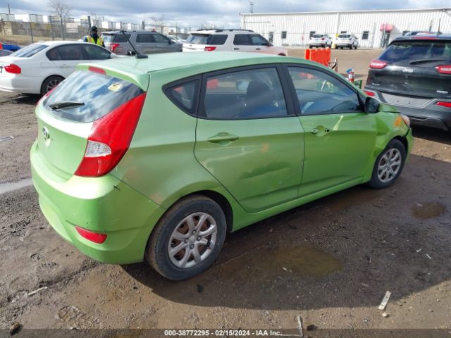 Photo 3 VIN: KMHCT5AE9DU126914 - HYUNDAI ACCENT 