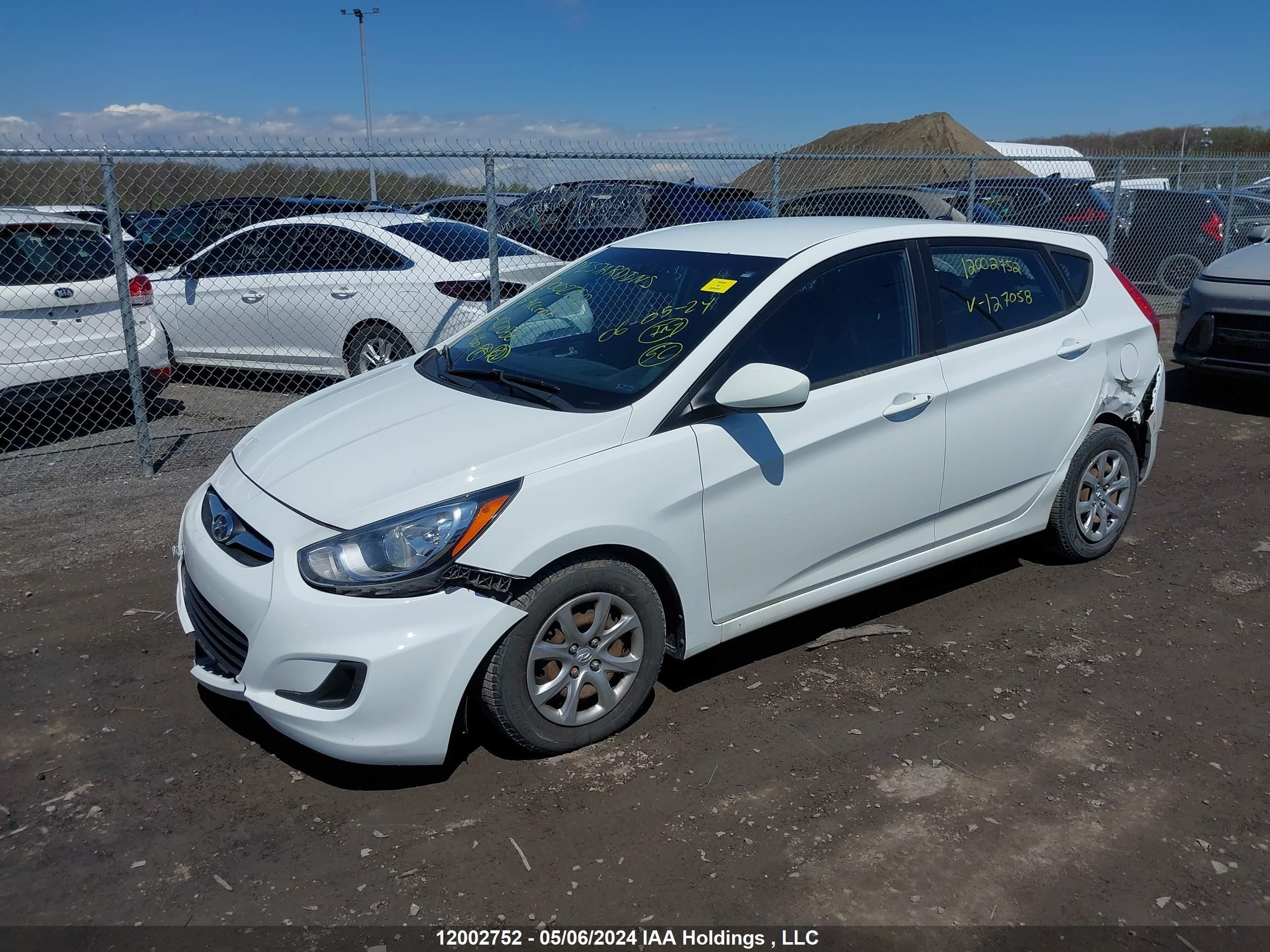 Photo 1 VIN: KMHCT5AE9DU127058 - HYUNDAI ACCENT 