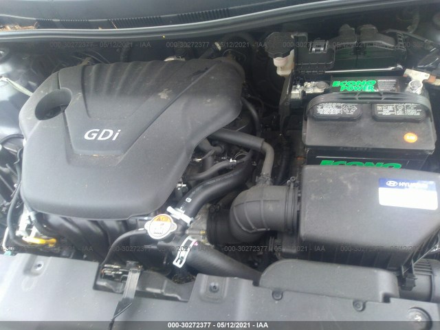 Photo 9 VIN: KMHCT5AE9HU316010 - HYUNDAI ACCENT 