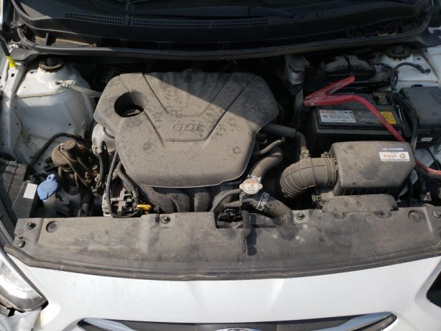 Photo 6 VIN: KMHCT5AE9HU334376 - HYUNDAI ACCENT SE 