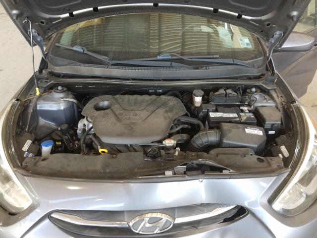 Photo 6 VIN: KMHCT5AE9HU338752 - HYUNDAI ACCENT SE 