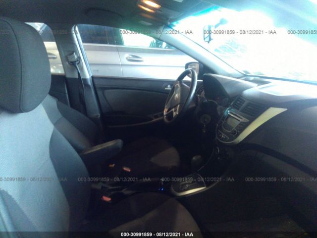 Photo 4 VIN: KMHCT5AEXCU016744 - HYUNDAI ACCENT 