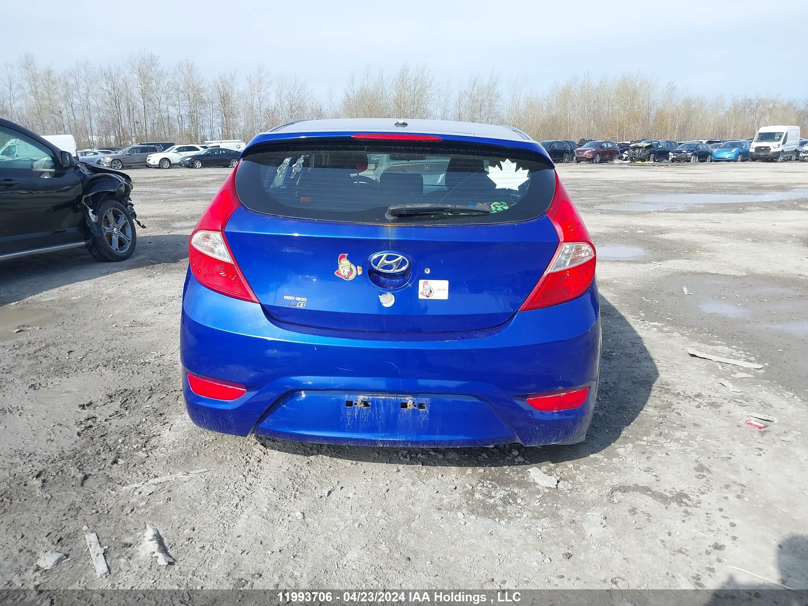 Photo 15 VIN: KMHCT5AEXEU143304 - HYUNDAI ACCENT 