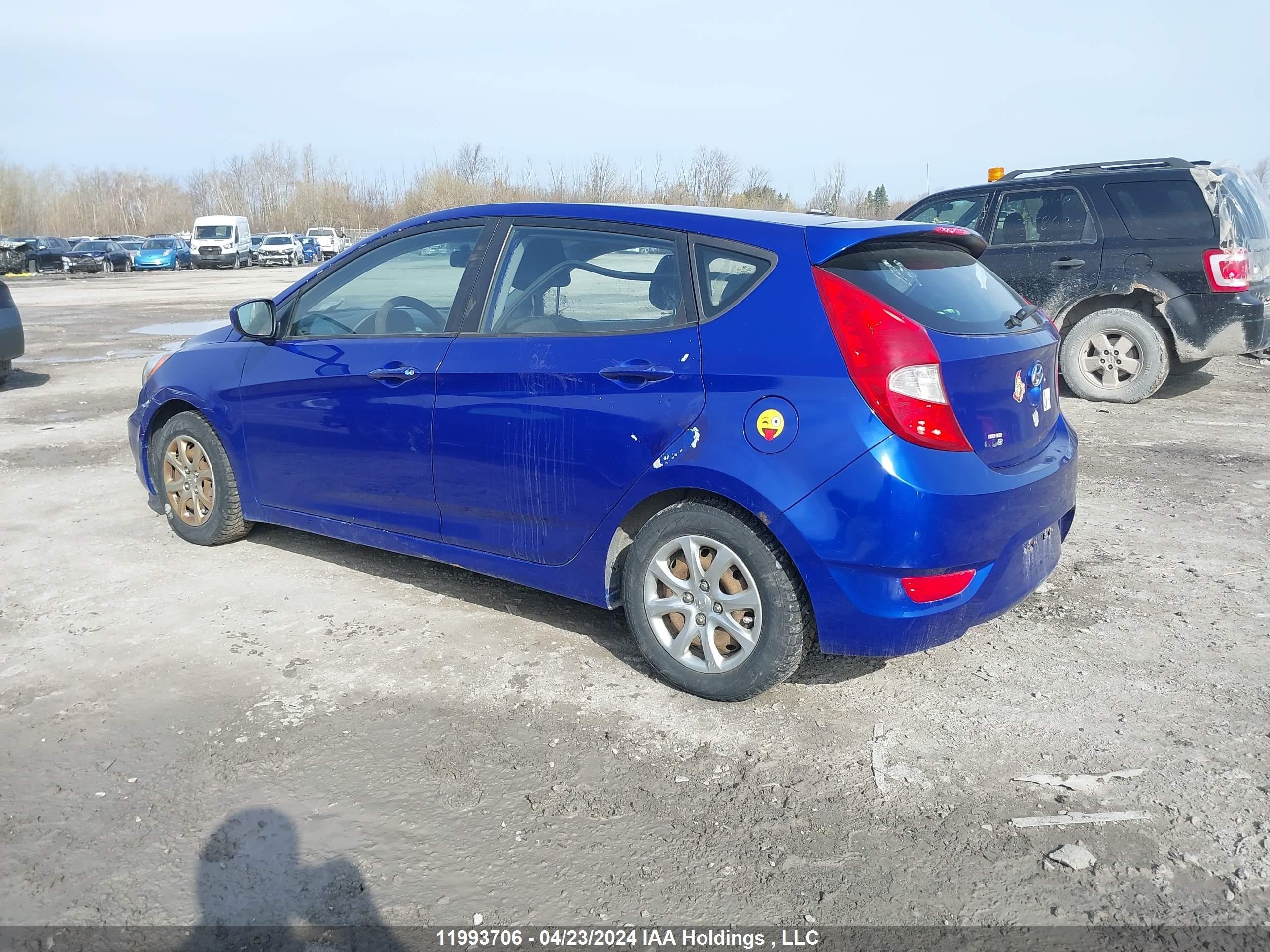 Photo 2 VIN: KMHCT5AEXEU143304 - HYUNDAI ACCENT 