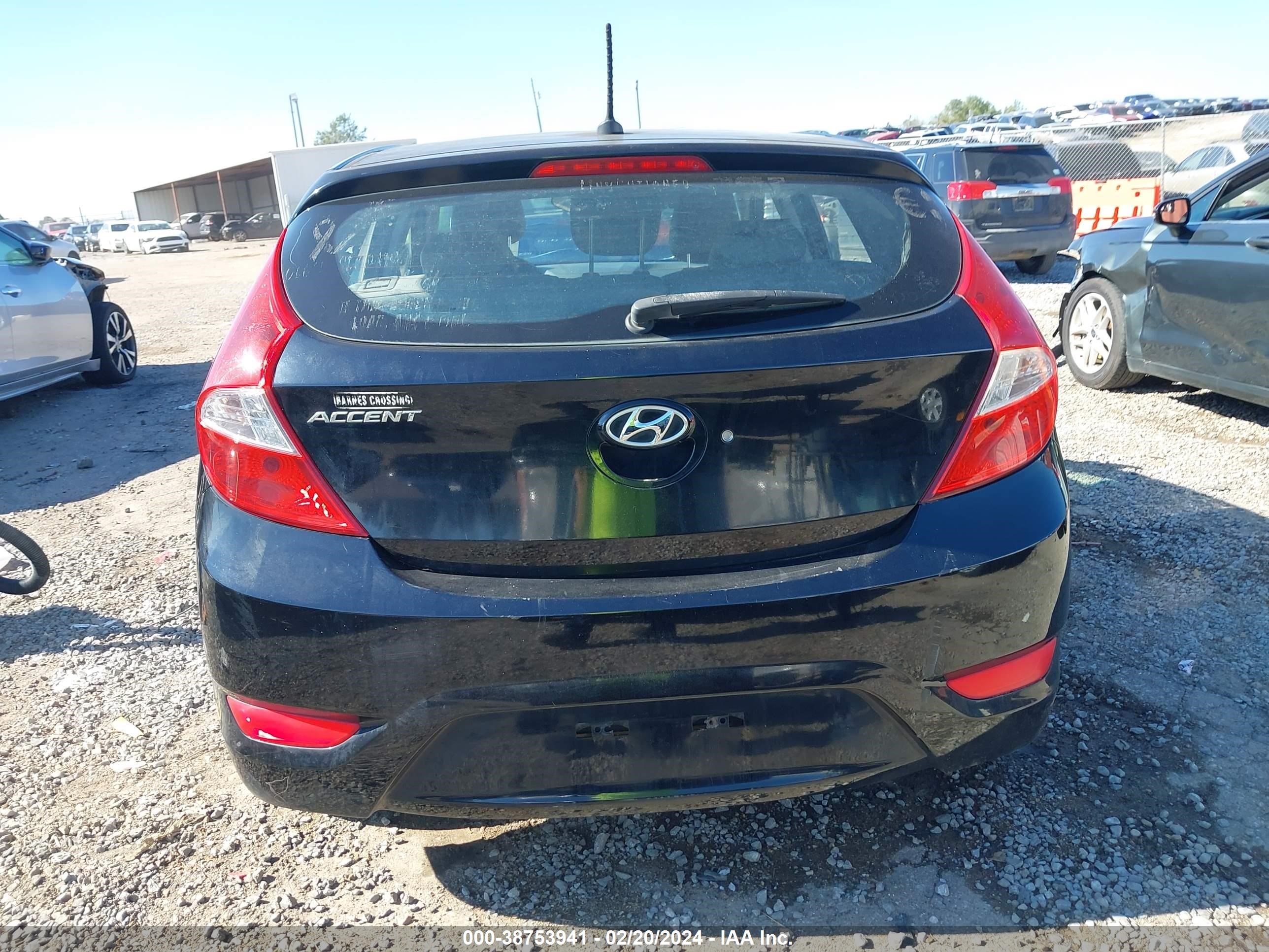 Photo 15 VIN: KMHCT5AEXFU216138 - HYUNDAI ACCENT 