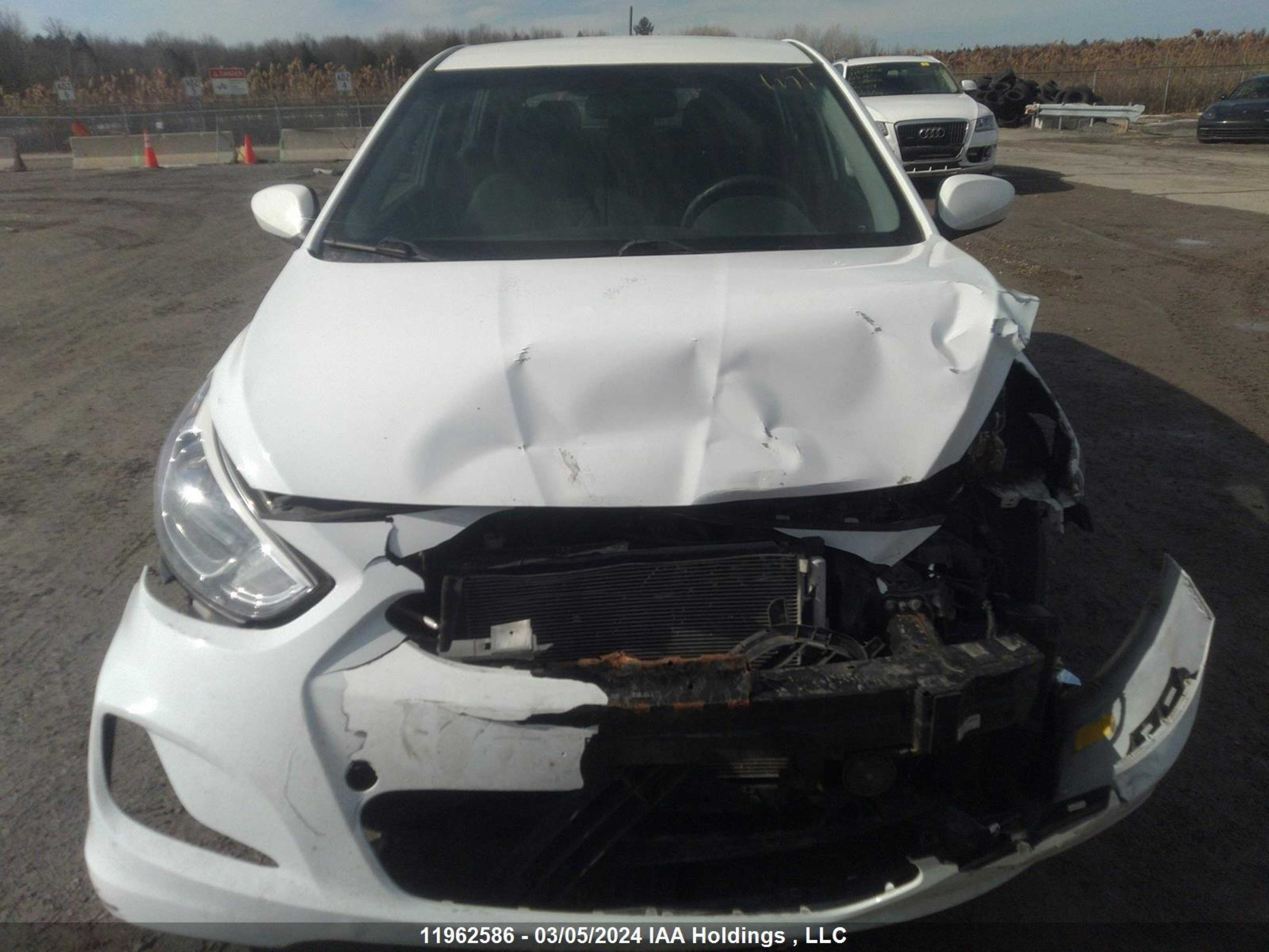 Photo 11 VIN: KMHCT5AEXGU287695 - HYUNDAI ACCENT 