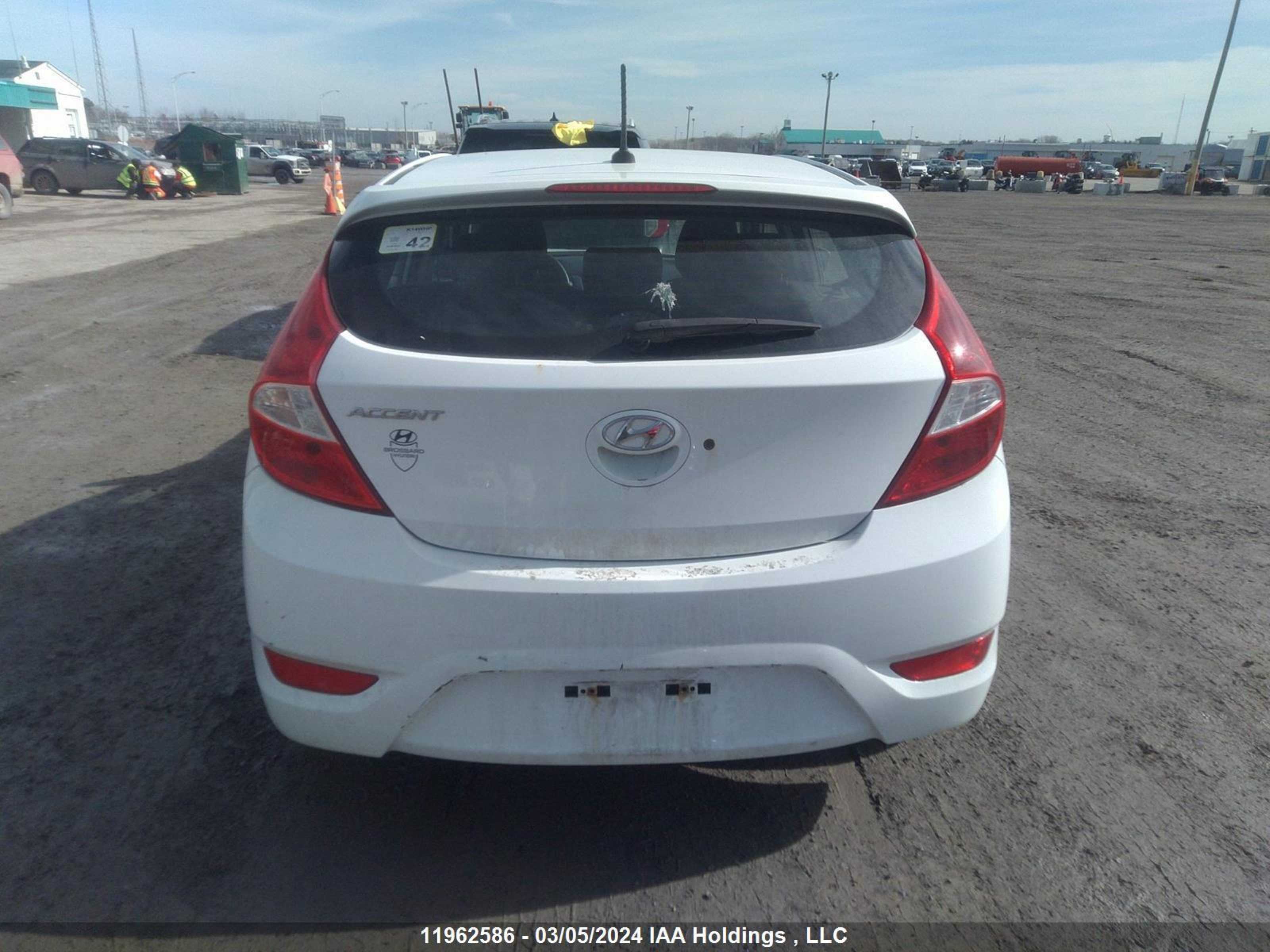 Photo 15 VIN: KMHCT5AEXGU287695 - HYUNDAI ACCENT 