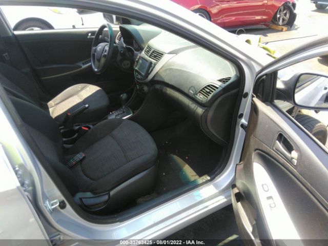 Photo 4 VIN: KMHCT5AEXHU343636 - HYUNDAI ACCENT 